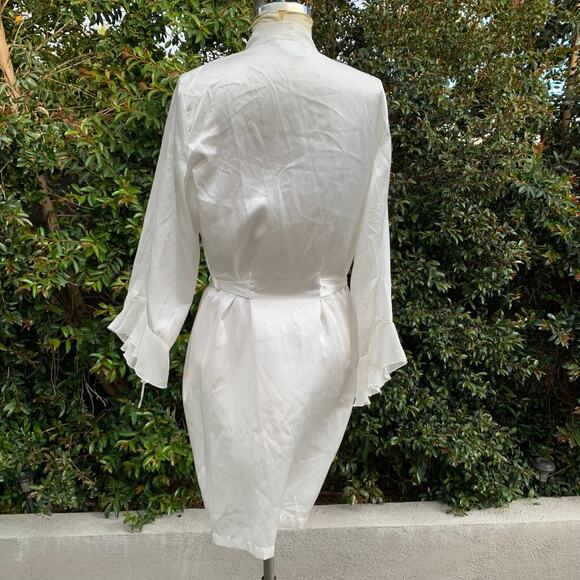 Linea Donatella White Embellished Silky Robe Women’s Large XL - Picture 4 of 9
